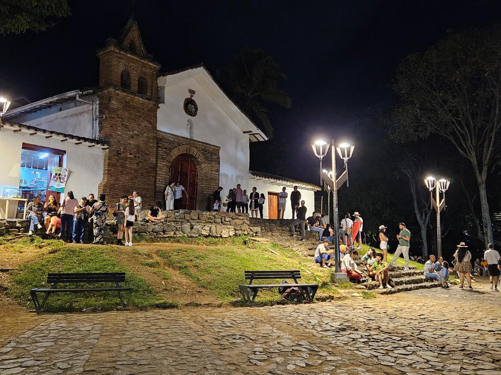 Casa Alba Hotel Cali Bagian luar foto
